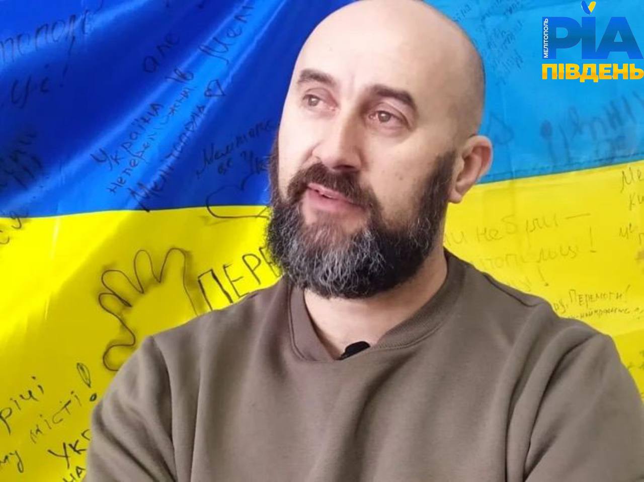 Он добровольно з первых дней вторжения рф встал на защиту Украины.